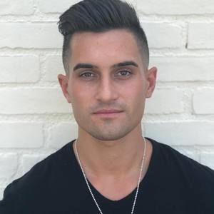 Meet your Posher, Davide